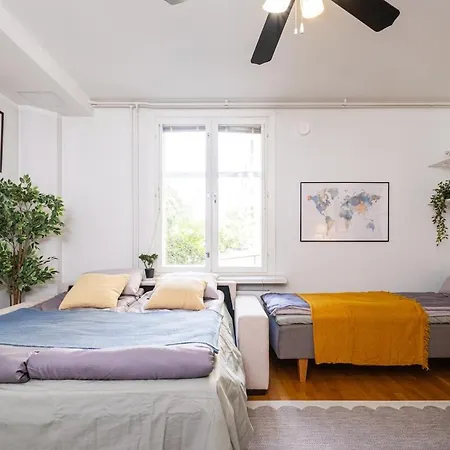Next To Station Private Entrance Wifi Apartment Helsinki